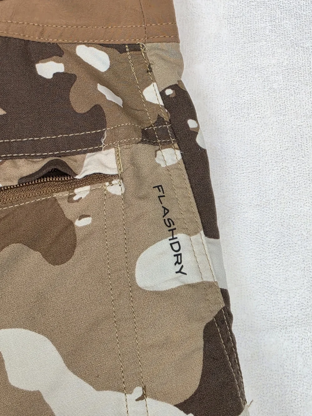 The North Face Class V Board Shorts Mens 34 Desert Camo Nylon Made in Jordan